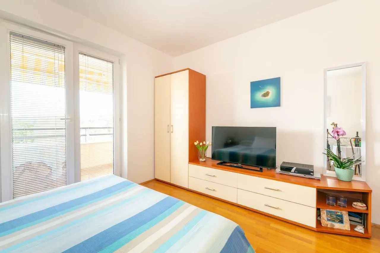 Apartment Irena With Bikes Included Pola Croazia