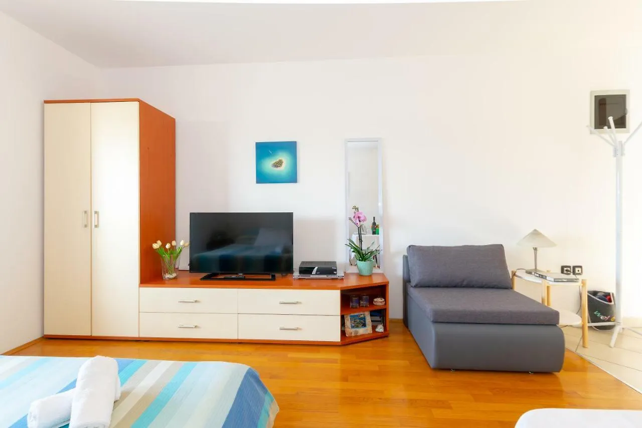 Apartment Irena With Bikes Included Pola Croazia